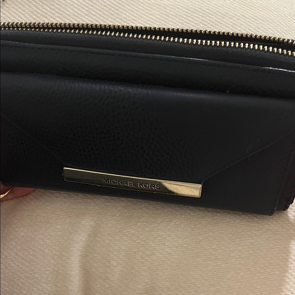 Michael Kors Navy Blue Jet Set Wallet
